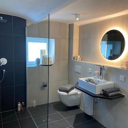 Luxus Ferienwohnung Mit Whirlpool Runkel Exterior foto